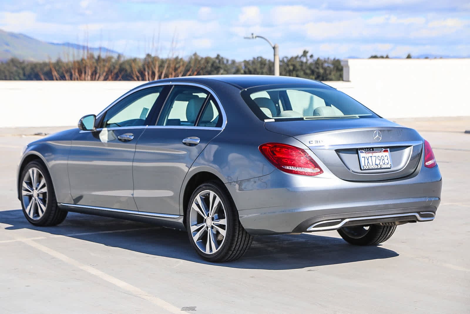 Thumbnail: 2017 Mercedes-Benz C-Class - 7