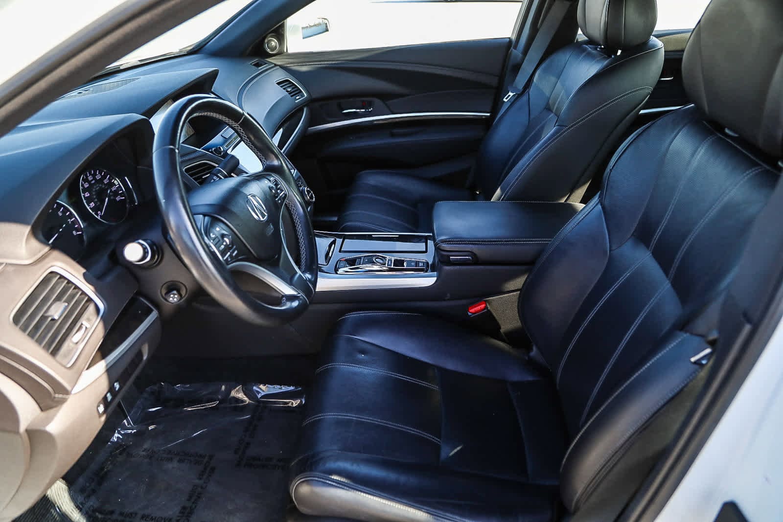 Thumbnail: 2018 Acura RLX - 17