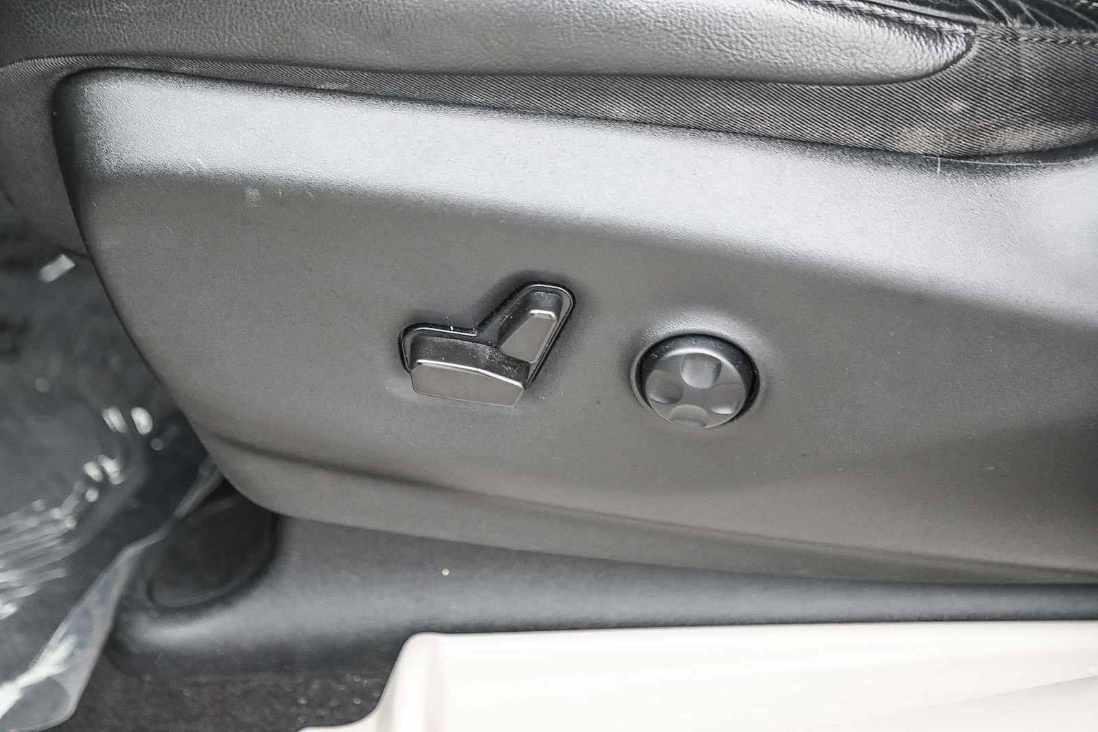 Thumbnail: 2022 Chrysler Pacifica - 20