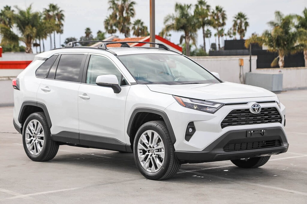 New 2025 Toyota RAV4 XLE Premium XLE PREM FWD SUV