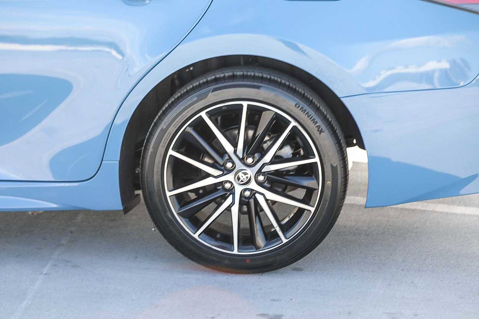 Thumbnail: 2024 Toyota Camry - 12