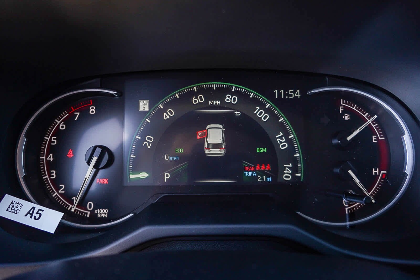 Thumbnail: 2025 Toyota RAV4 - 28