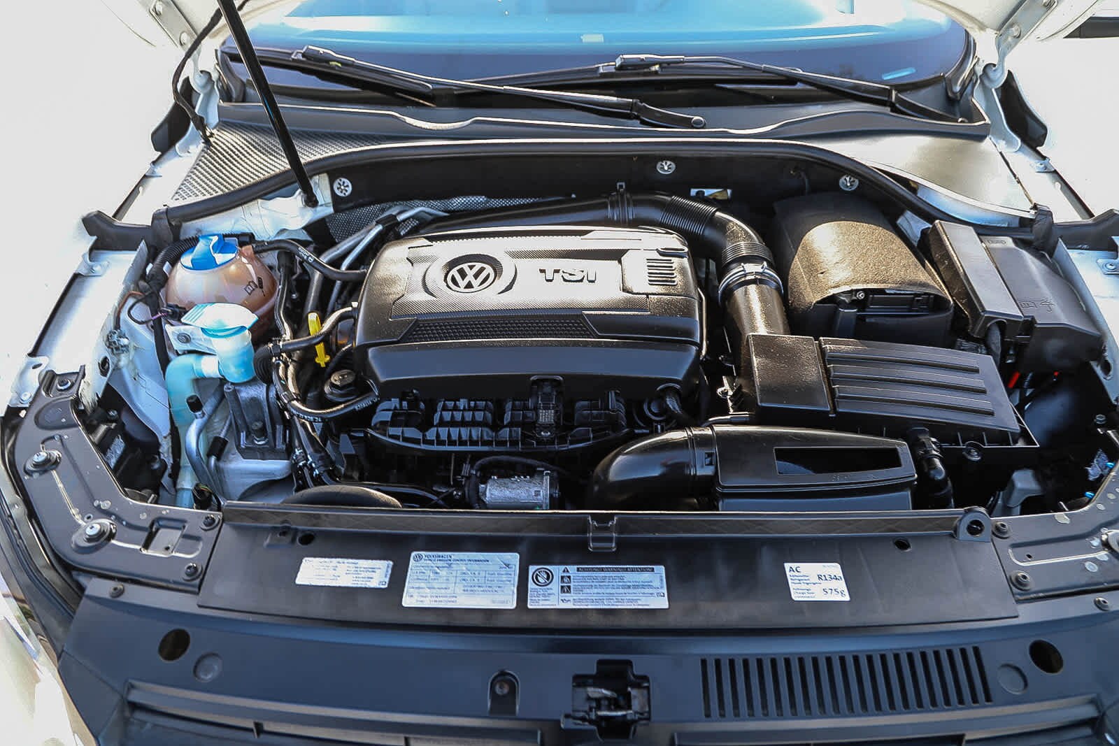 Thumbnail: 2014 Volkswagen Passat - 26