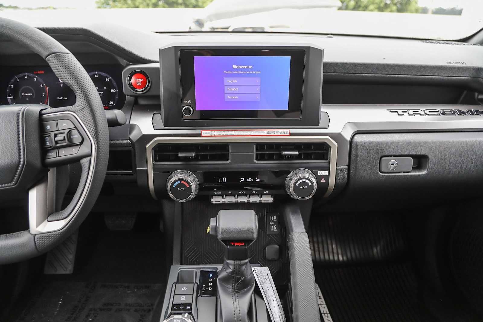 2025 Toyota Tacoma TRD Off-Road 14