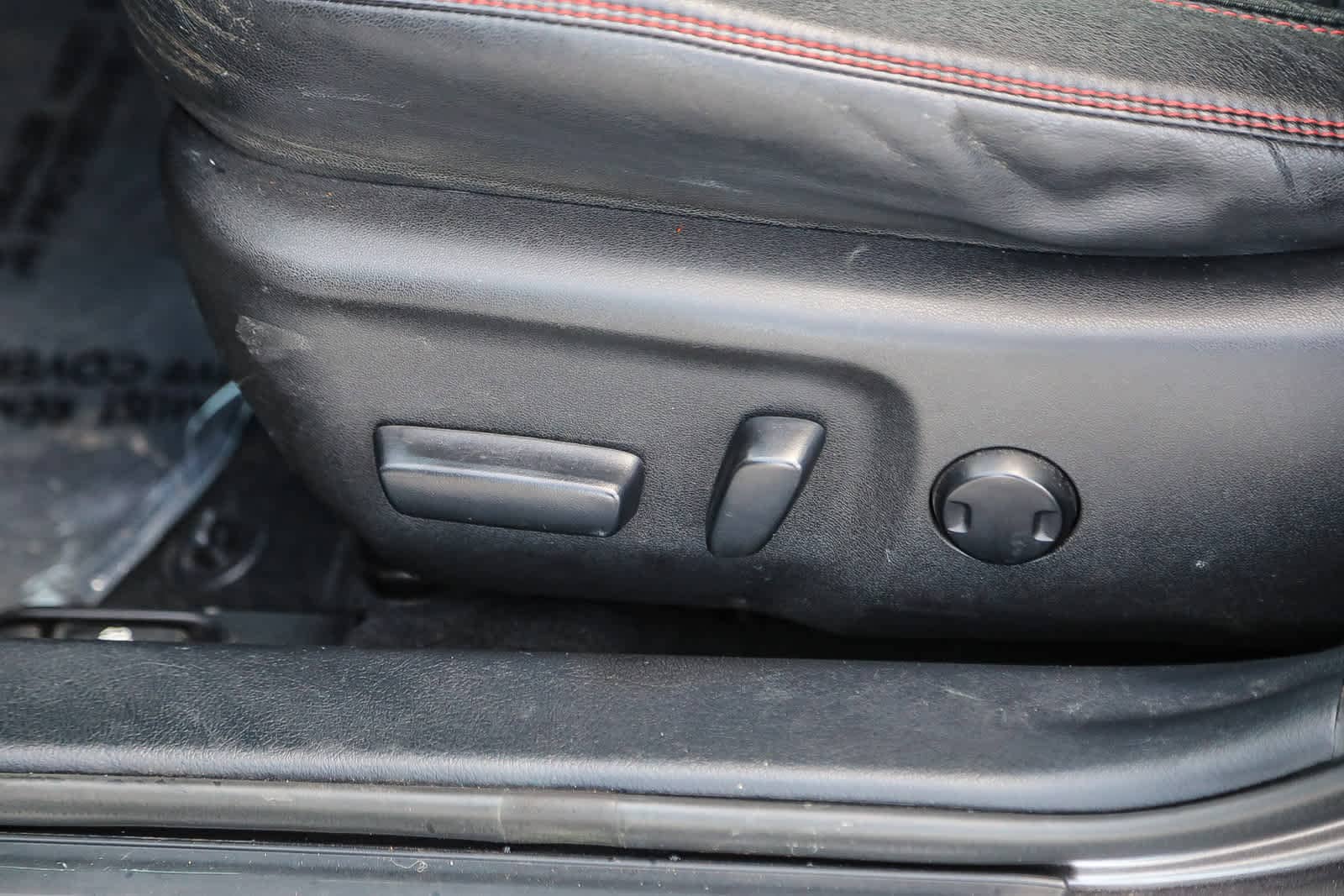 Thumbnail: 2015 Toyota Camry - 19