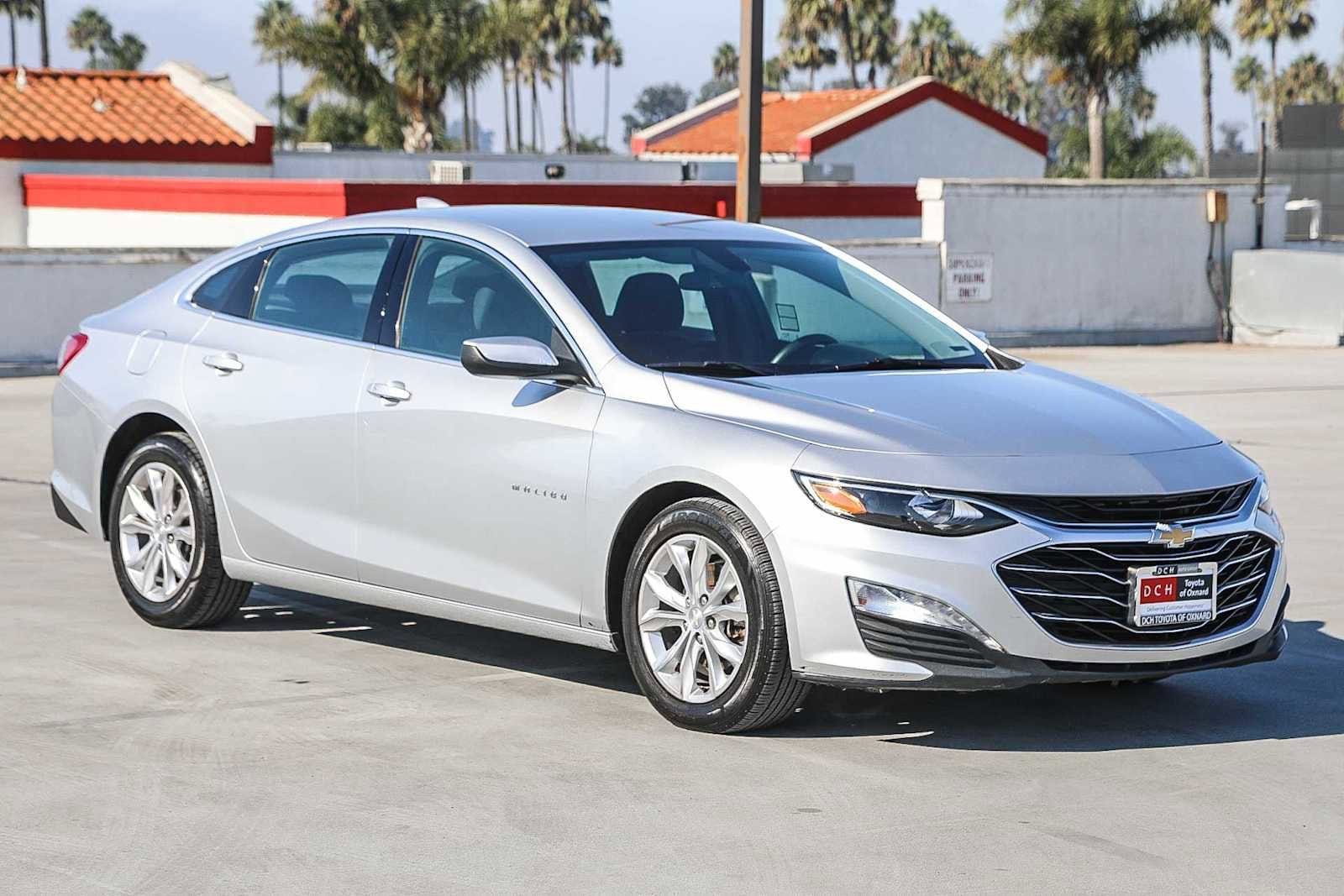 Thumbnail: 2020 Chevrolet Malibu - 4