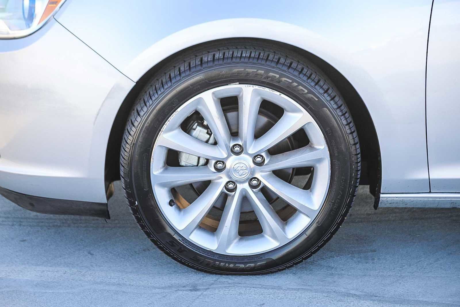 Thumbnail: 2012 Buick Verano - 10