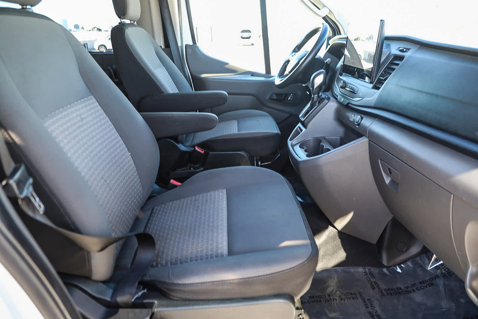 Thumbnail: 2022 Ford Transit Series - 15