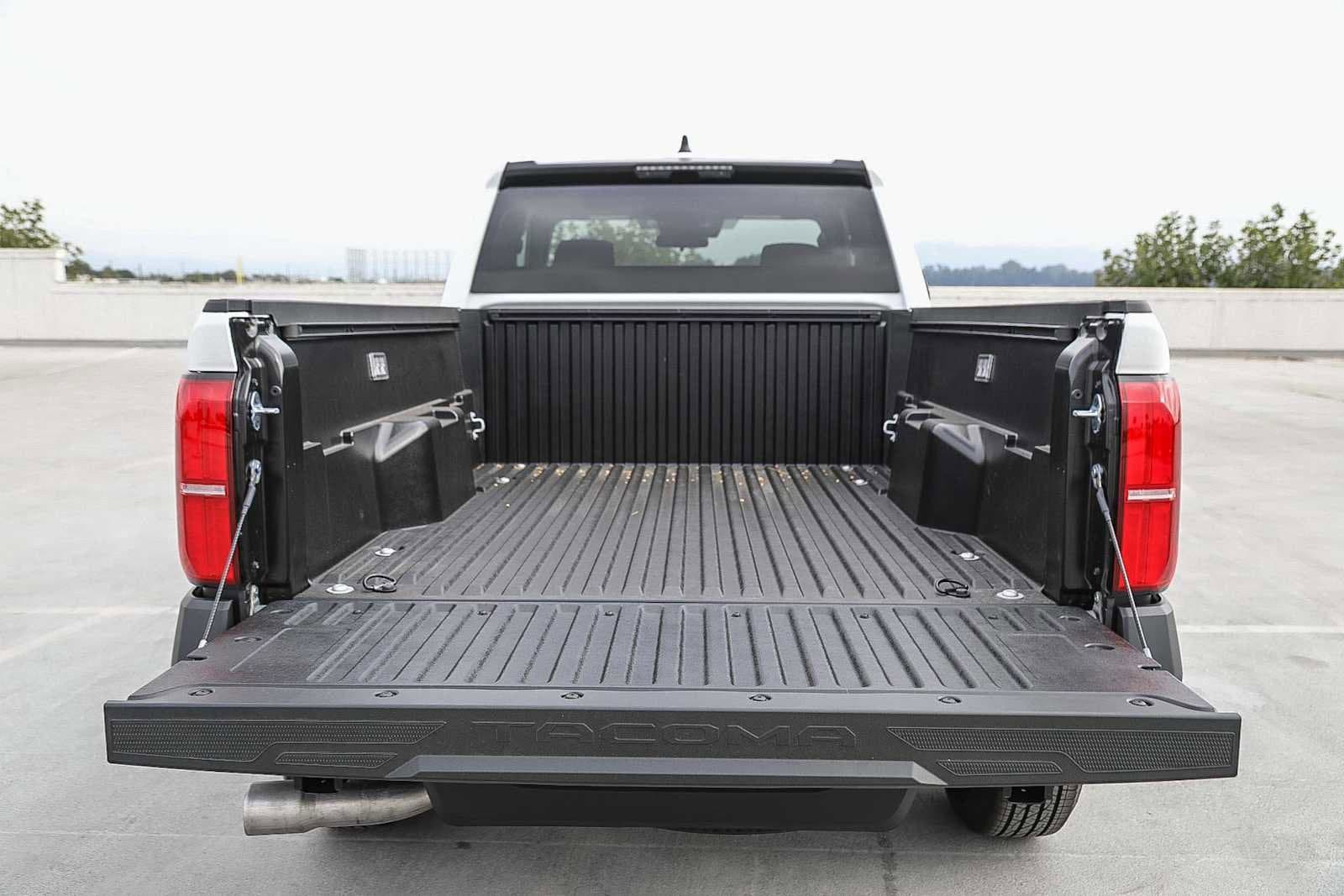 Thumbnail: 2025 Toyota Tacoma - 12