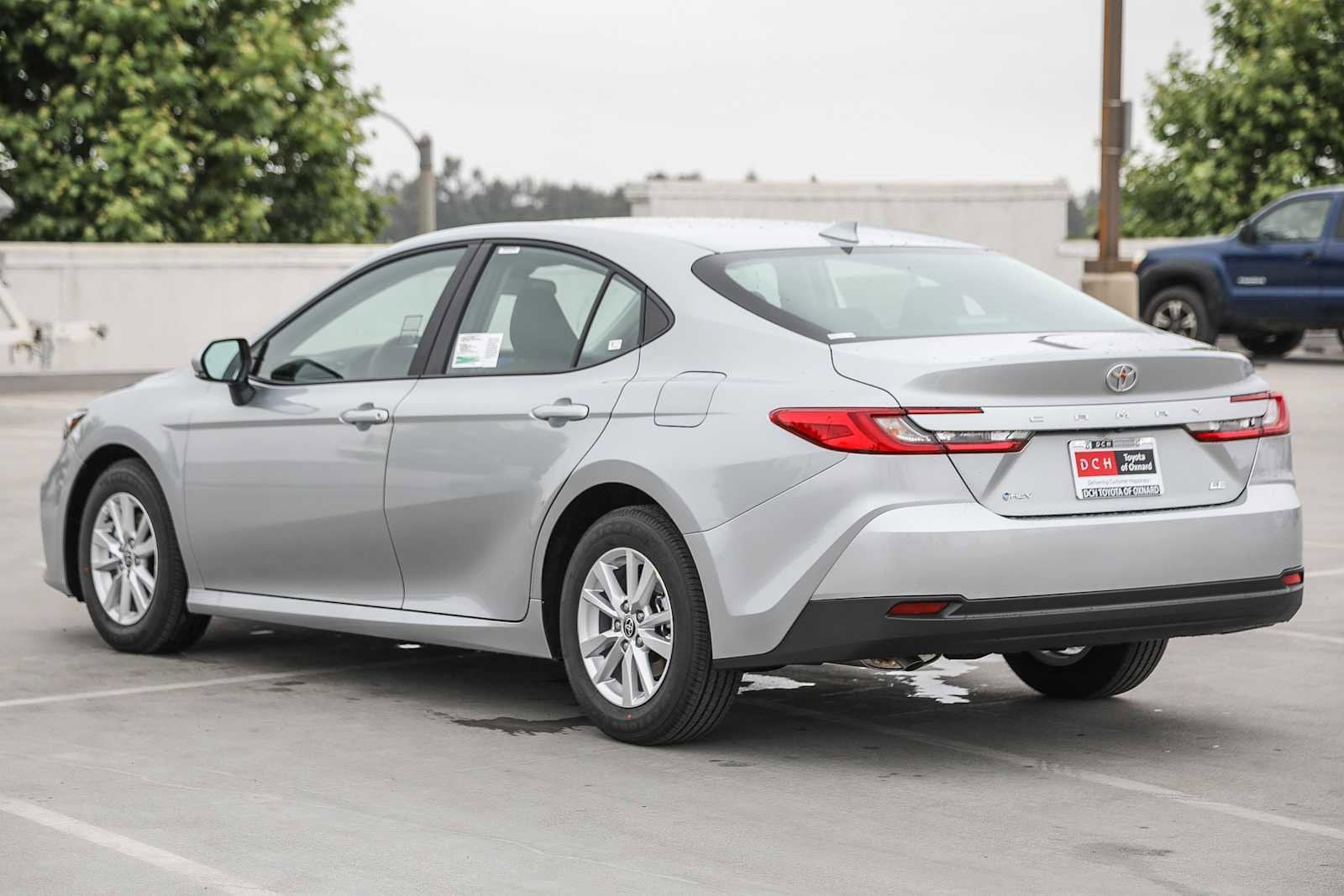 2025 Toyota Camry LE 6