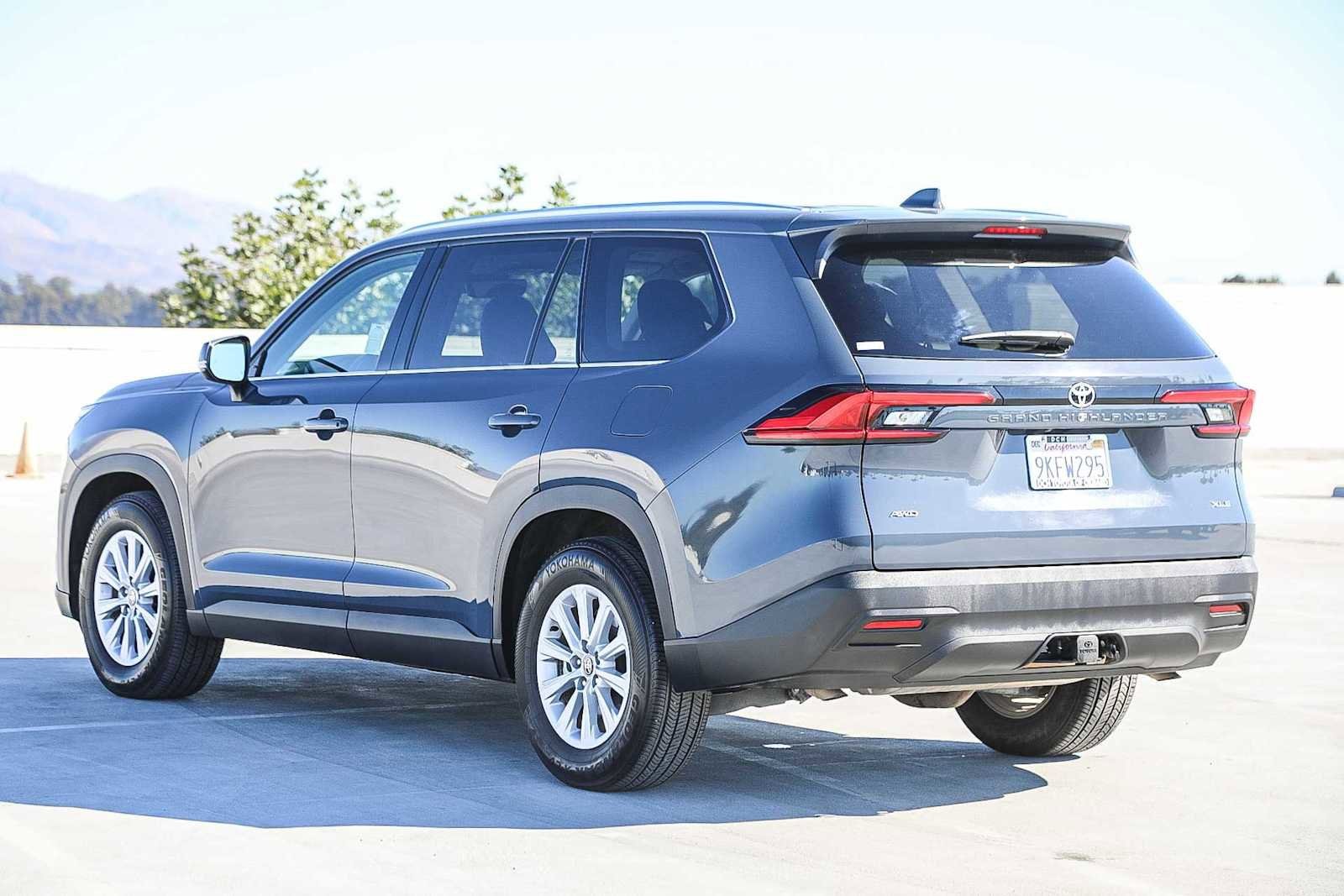 Thumbnail: 2024 Toyota Grand Highlander - 8