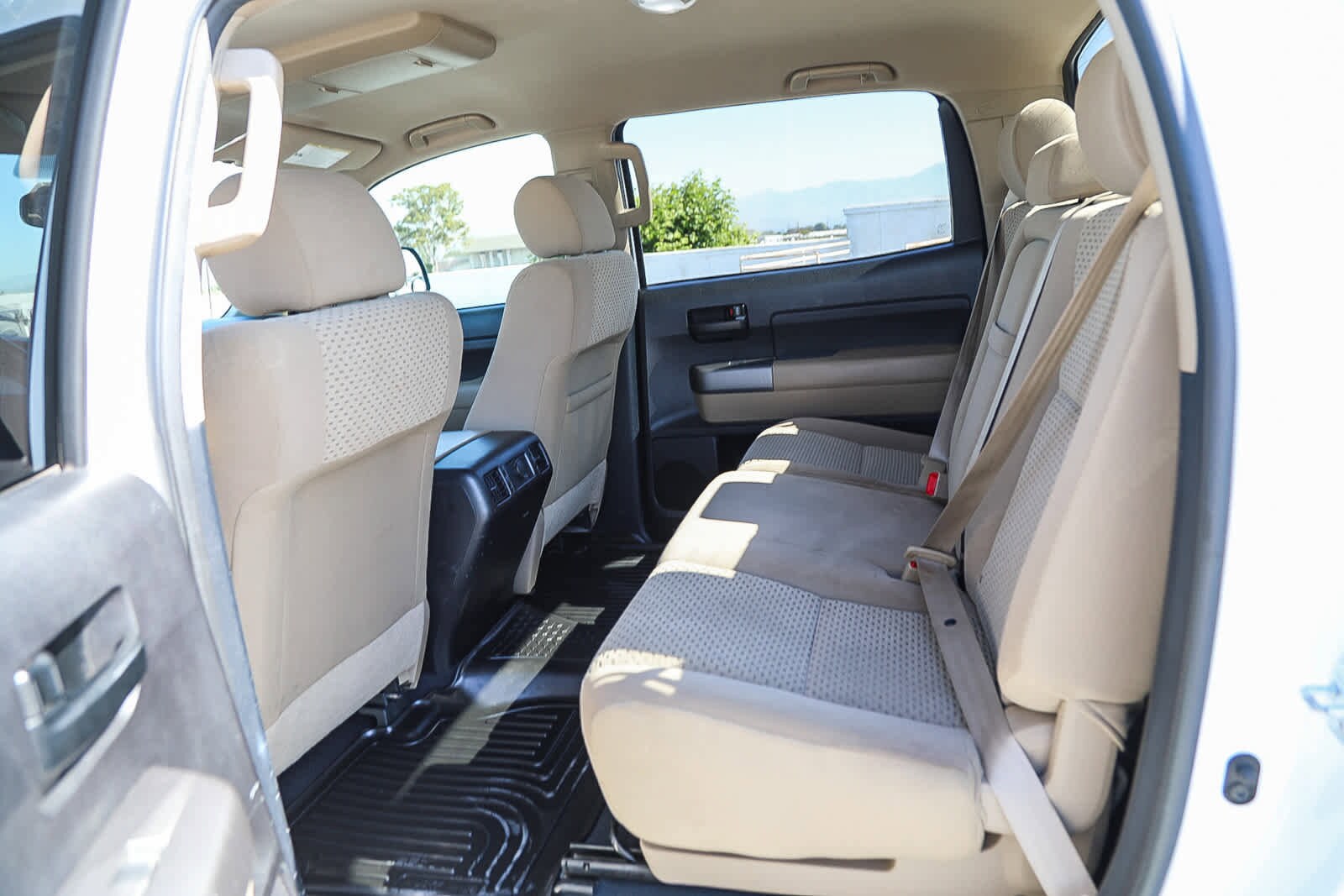 Thumbnail: 2013 Toyota Tundra - 18