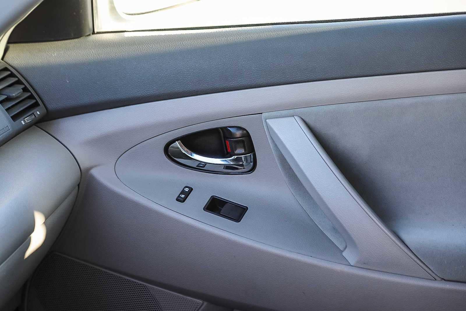 Thumbnail: 2007 Toyota Camry - 18
