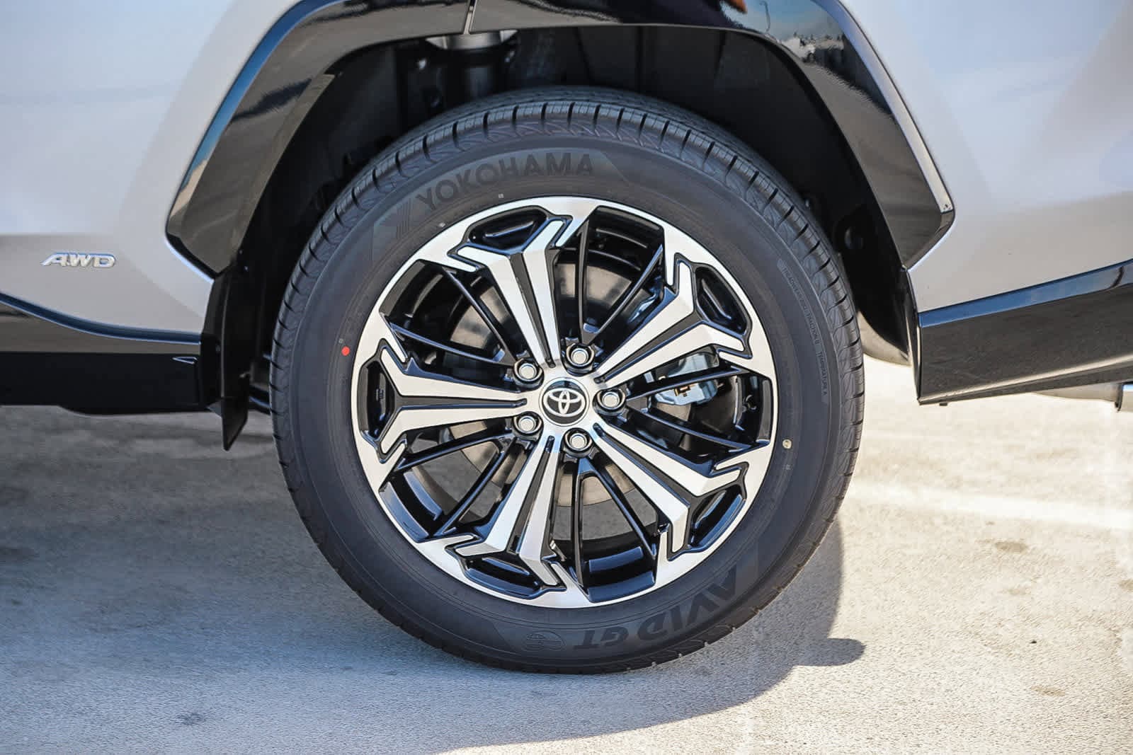 Thumbnail: 2025 Toyota RAV4 - 11