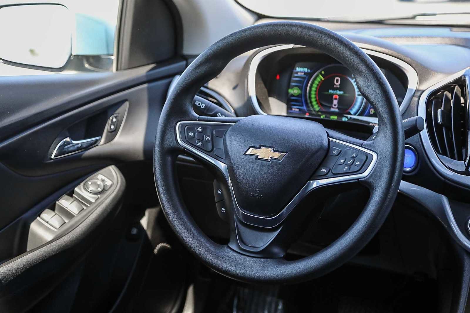 Thumbnail: 2018 Chevrolet Volt - 15