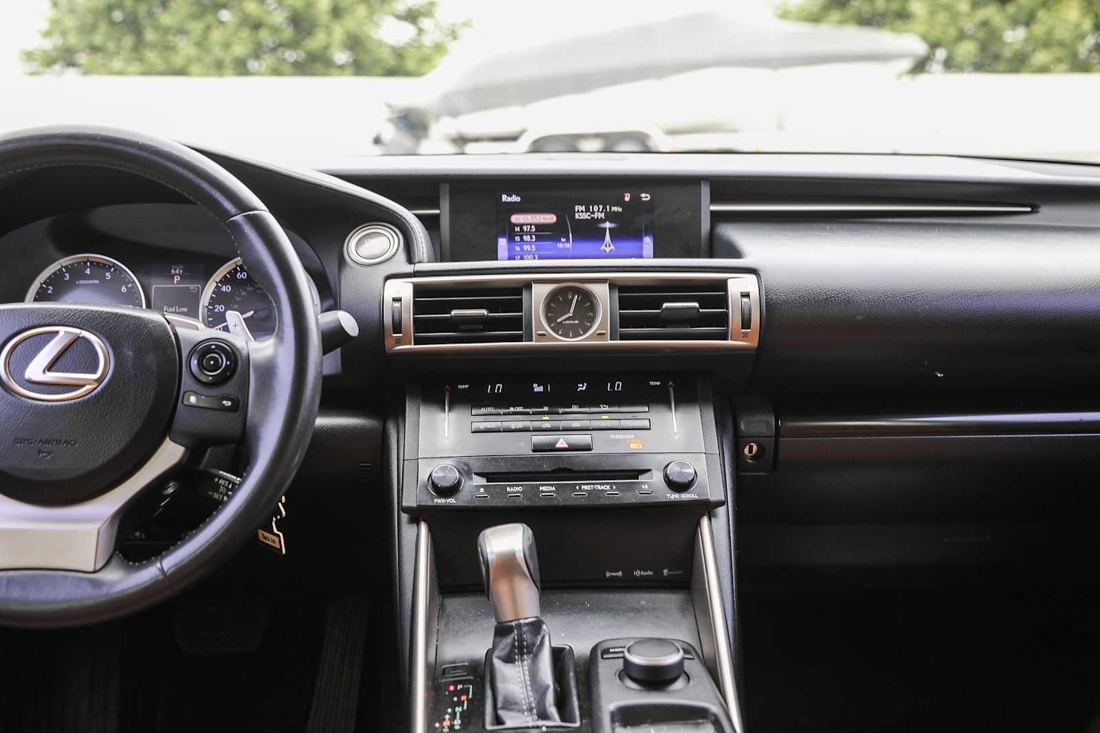 Thumbnail: 2014 Lexus IS - 12