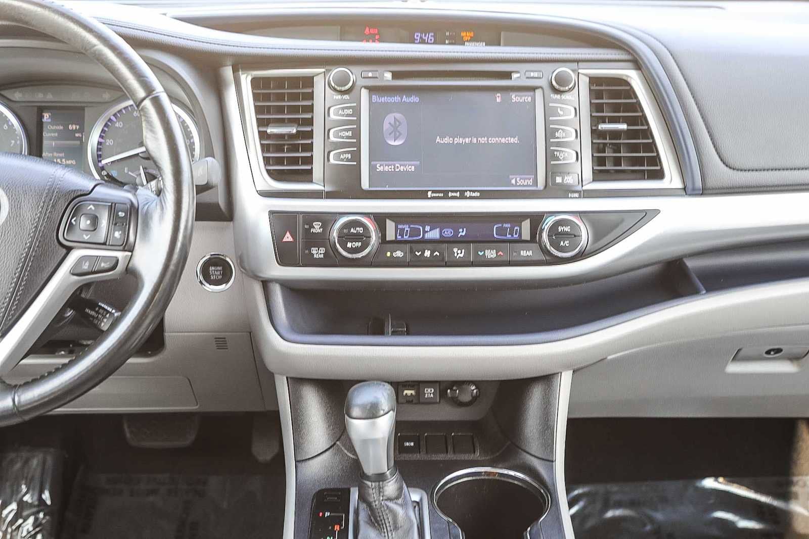 Thumbnail: 2019 Toyota Highlander - 11