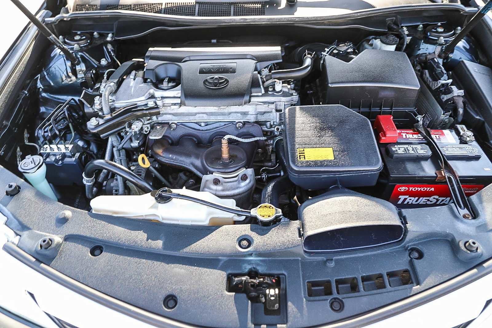Thumbnail: 2012 Toyota Camry - 25