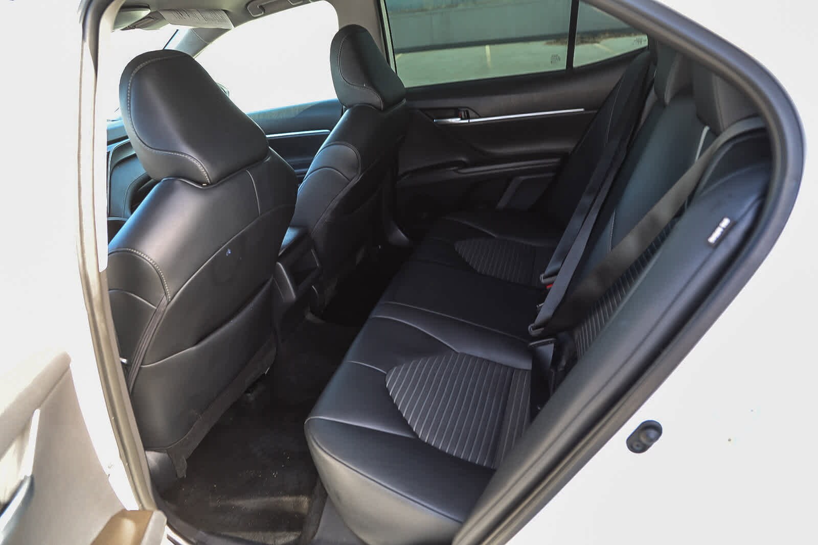 Thumbnail: 2023 Toyota Camry - 19