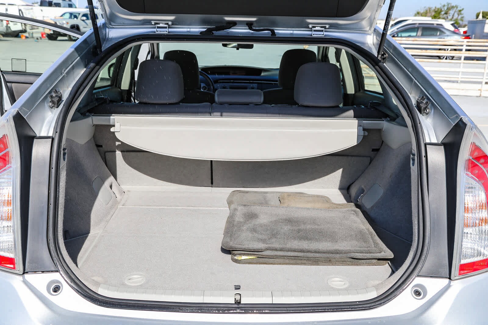 Thumbnail: 2013 Toyota Prius - 25