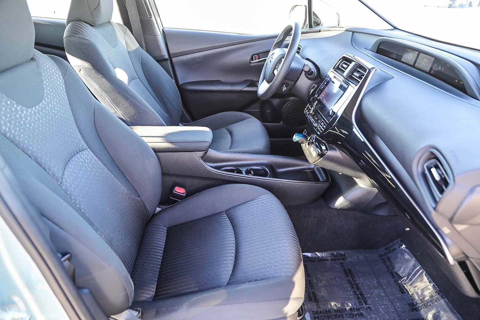 Thumbnail: 2017 Toyota Prius - 16