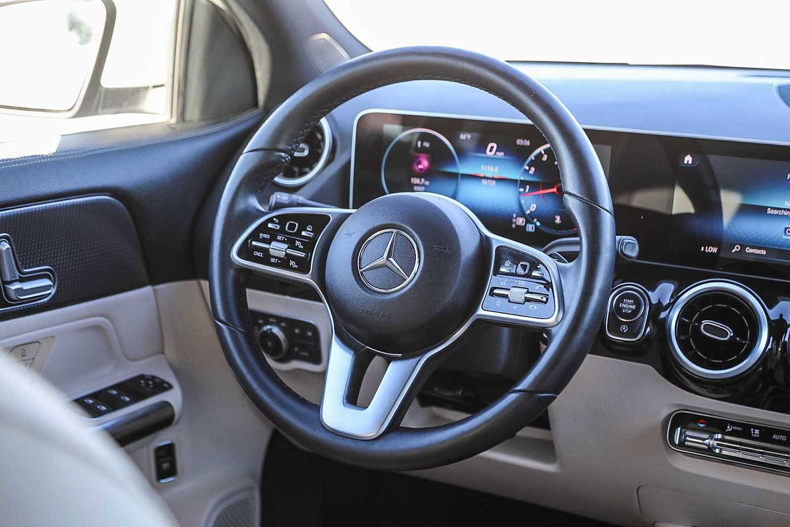 Thumbnail: 2021 Mercedes-Benz GLA - 15