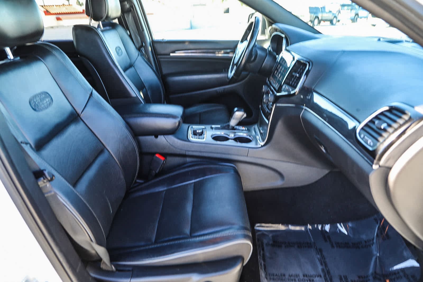 Thumbnail: 2020 Jeep Grand Cherokee - 16