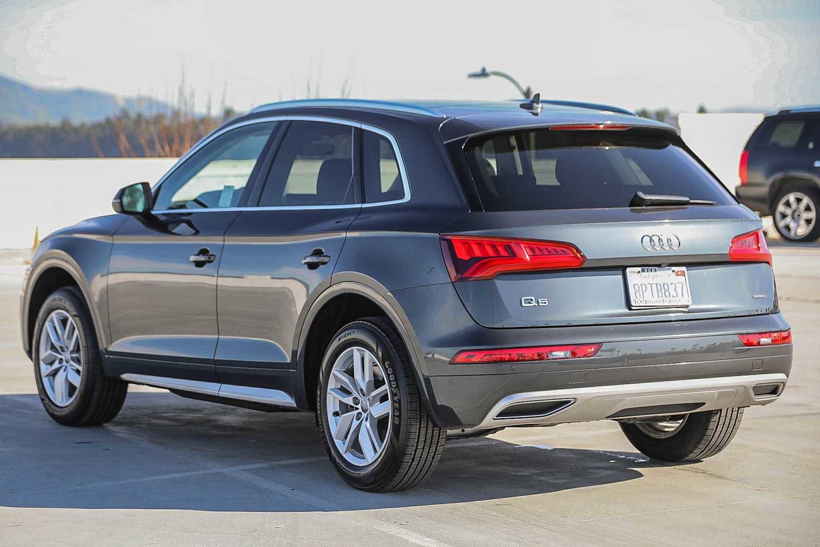 Thumbnail: 2020 Audi Q5 - 7