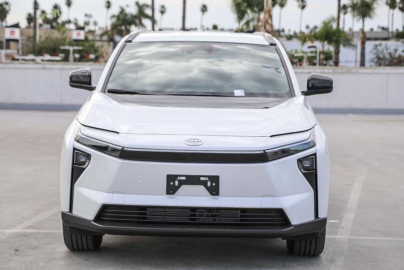 Thumbnail: 2026 Toyota bZ - 3