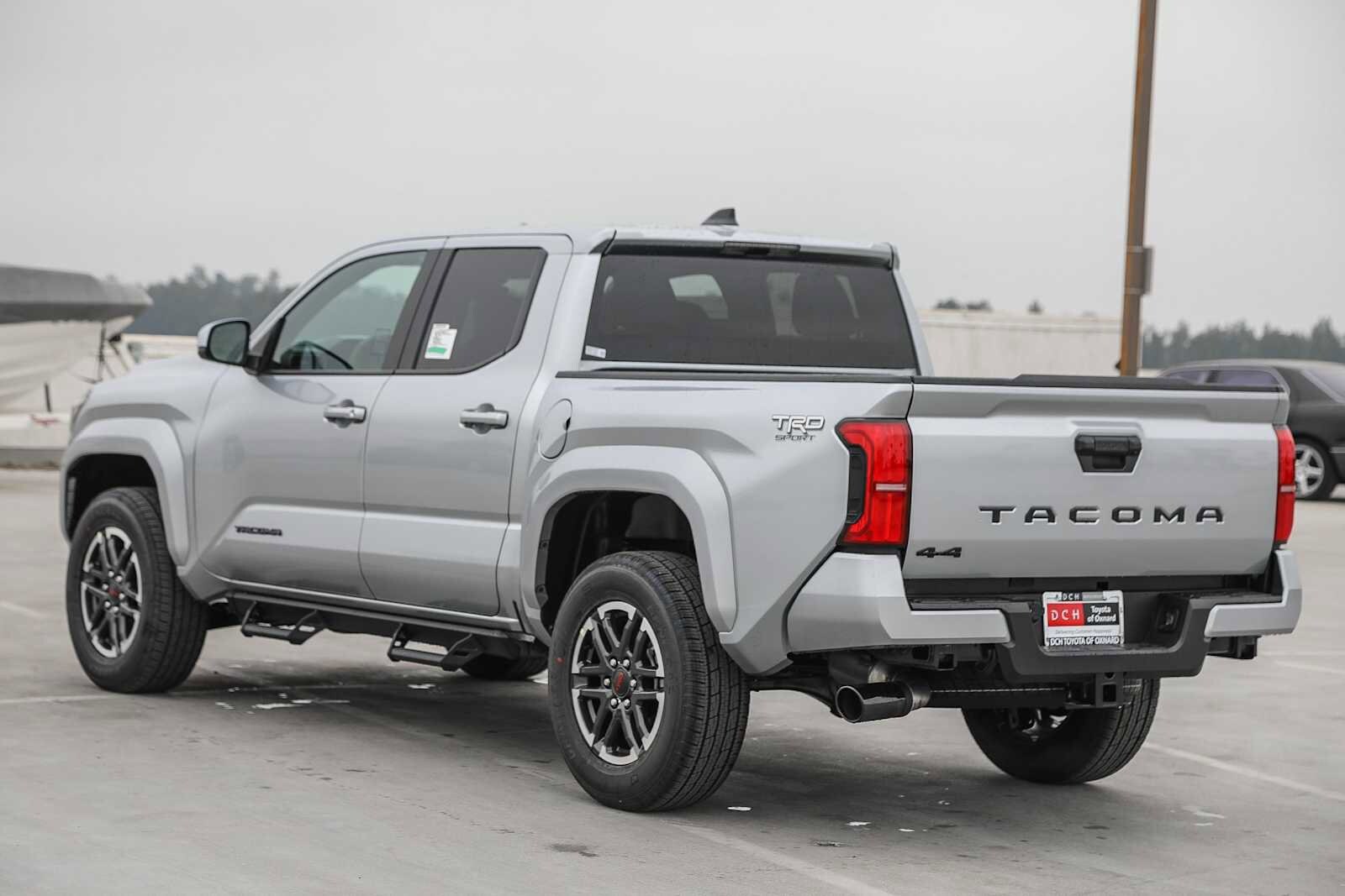 2025 Toyota Tacoma TRD Sport 6