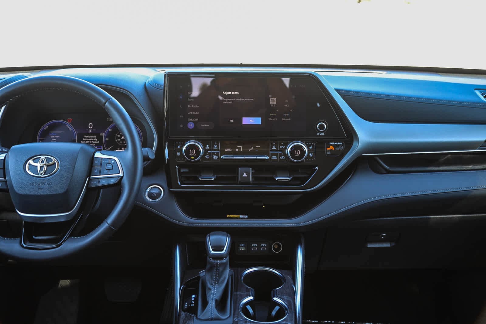 Thumbnail: 2024 Toyota Highlander - 13