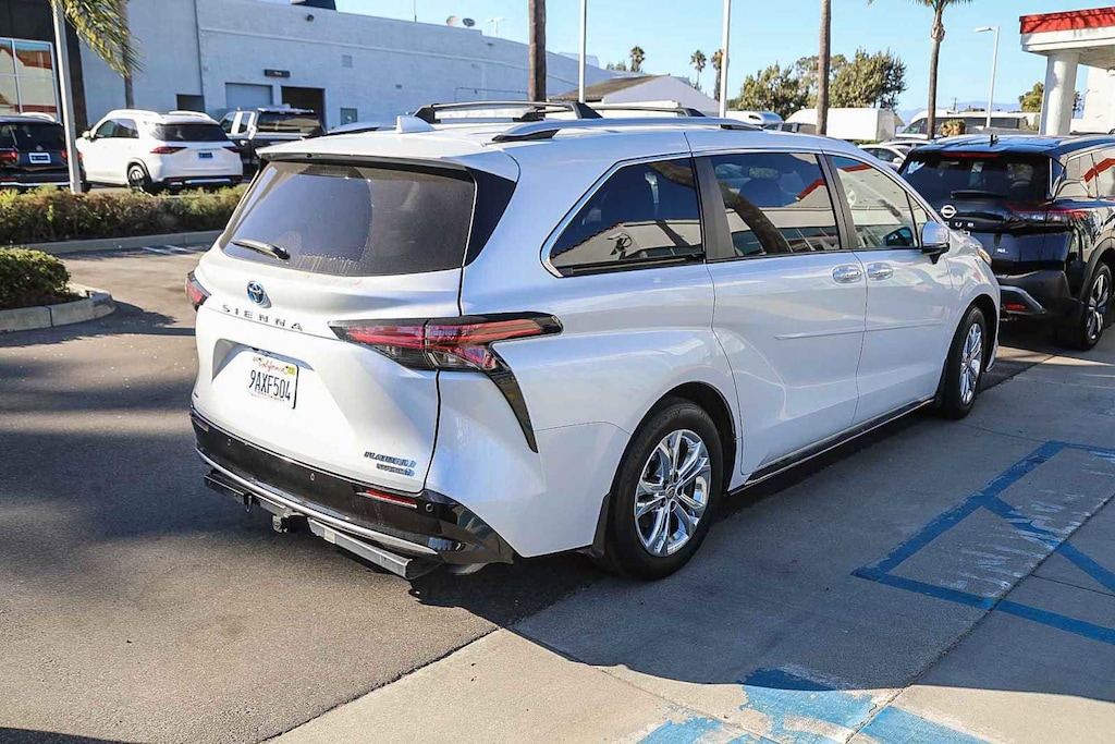 Certified 2022 Toyota Sienna Platinum 7 Passenger Van Passenger Van