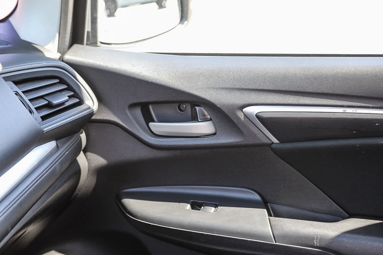 Thumbnail: 2017 Honda Fit - 16