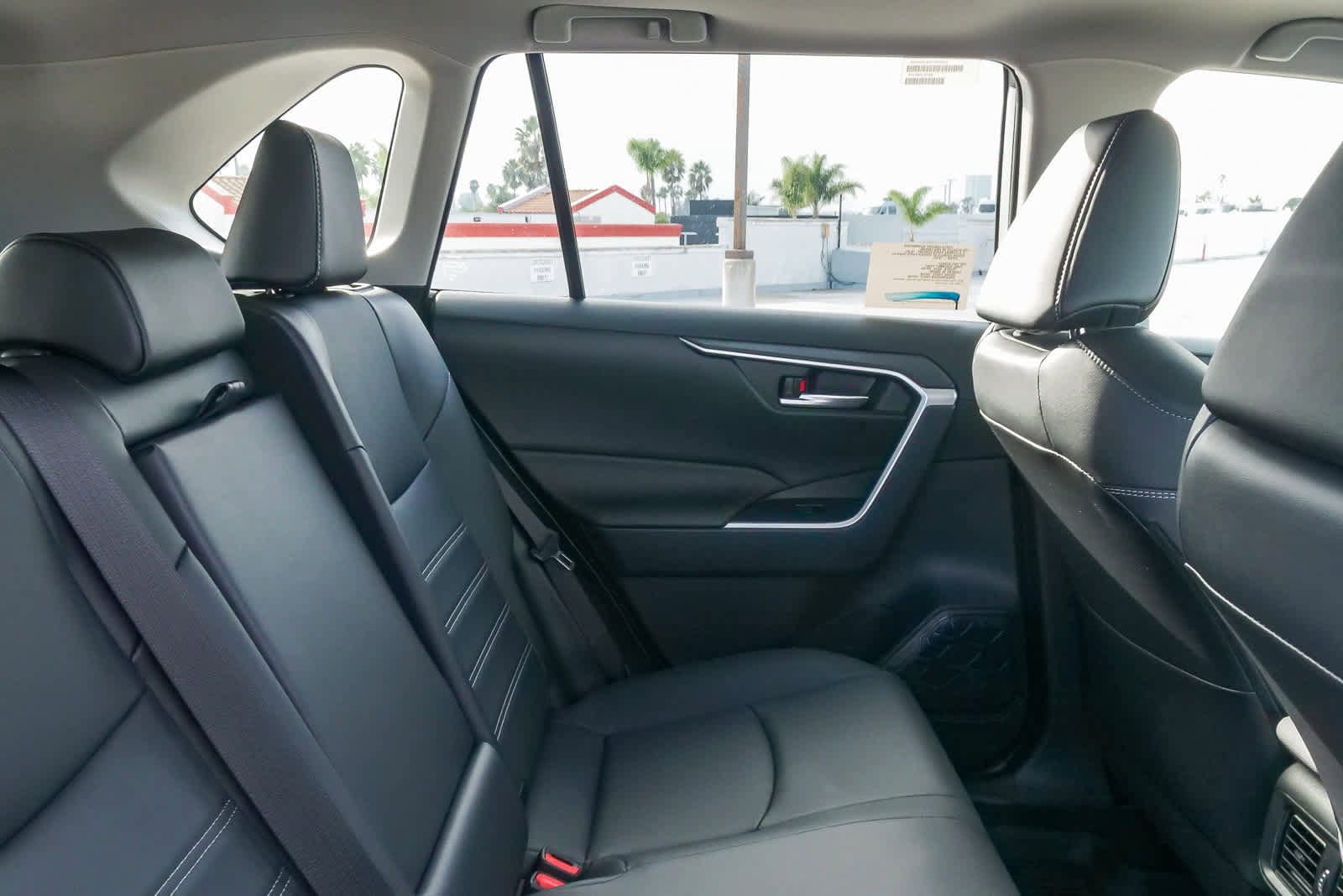 Thumbnail: 2025 Toyota RAV4 - 18