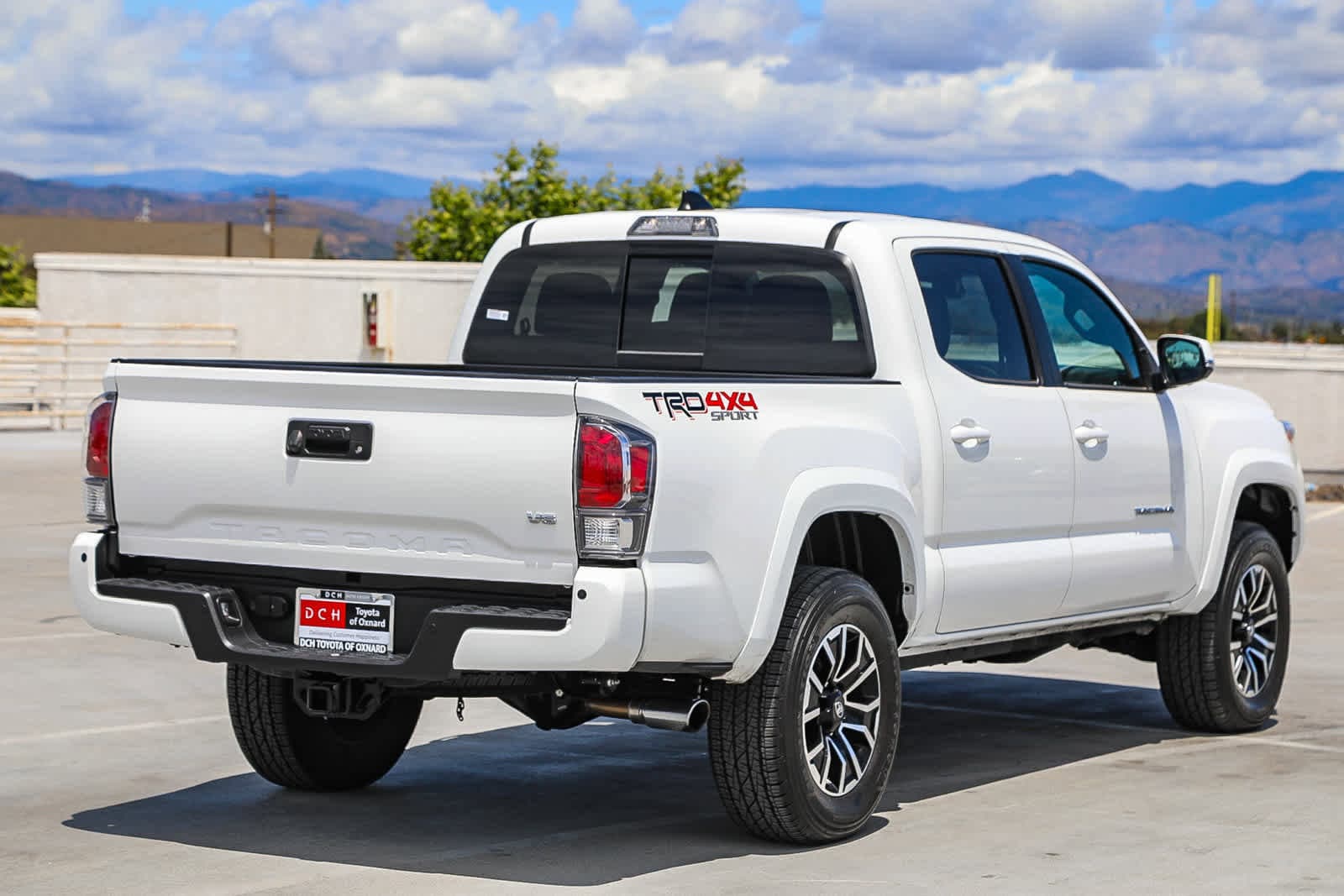 Thumbnail: 2023 Toyota Tacoma - 6