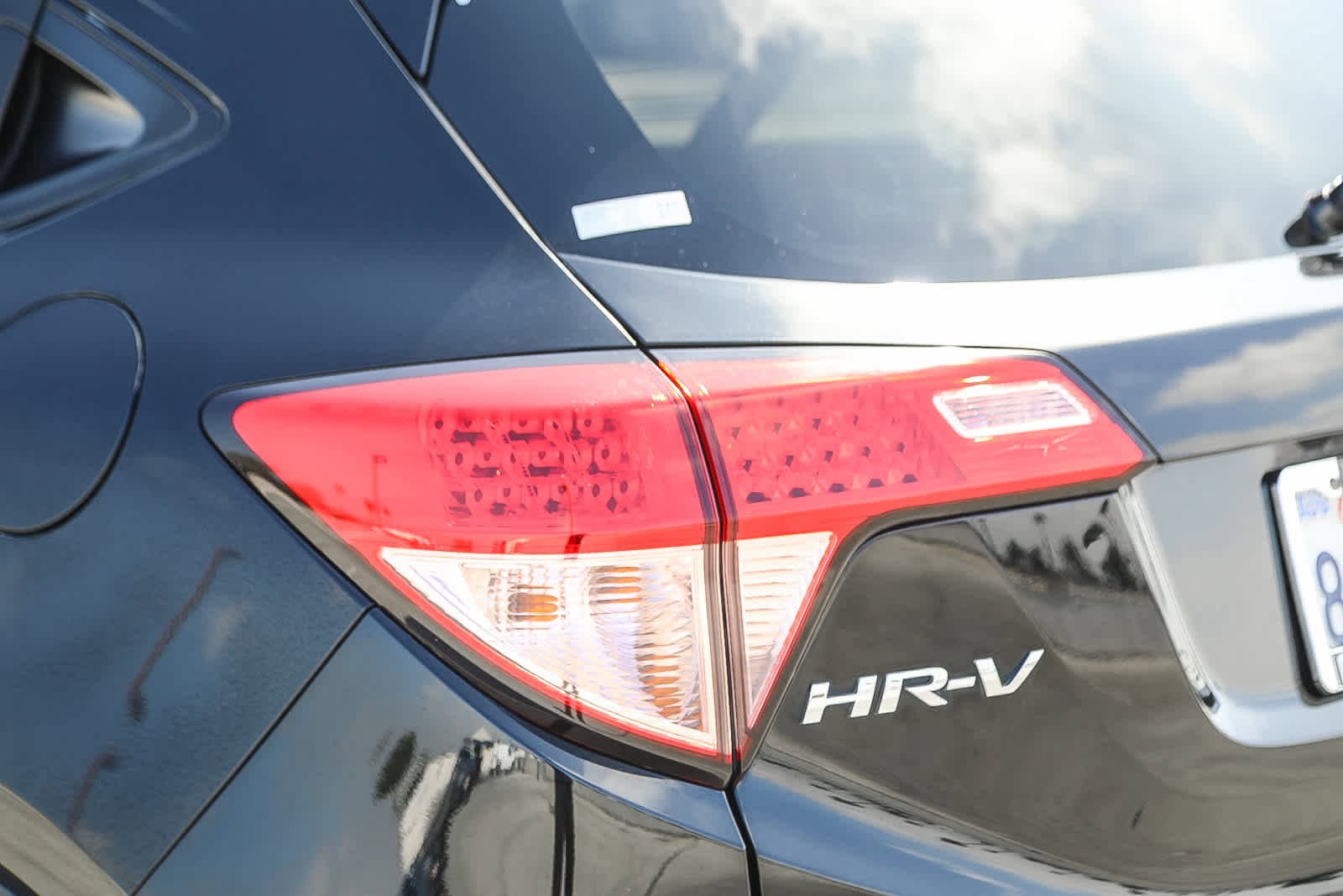 Thumbnail: 2017 Honda HR-V - 8