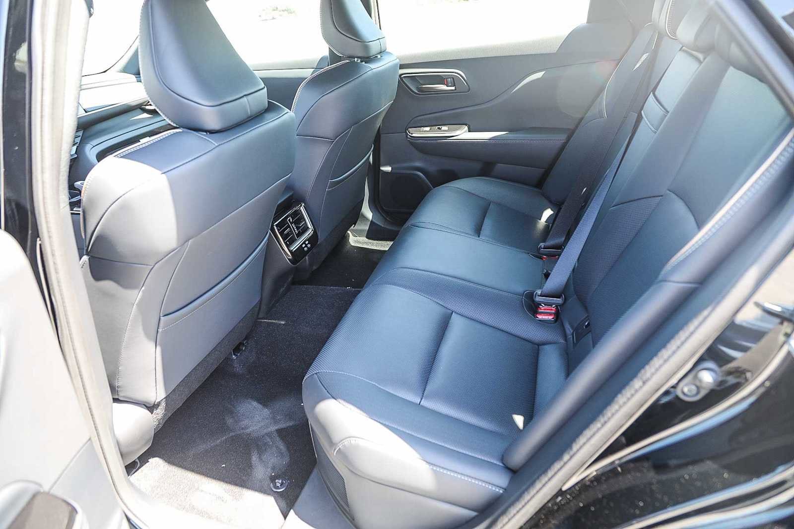 Thumbnail: 2026 Toyota Crown - 18