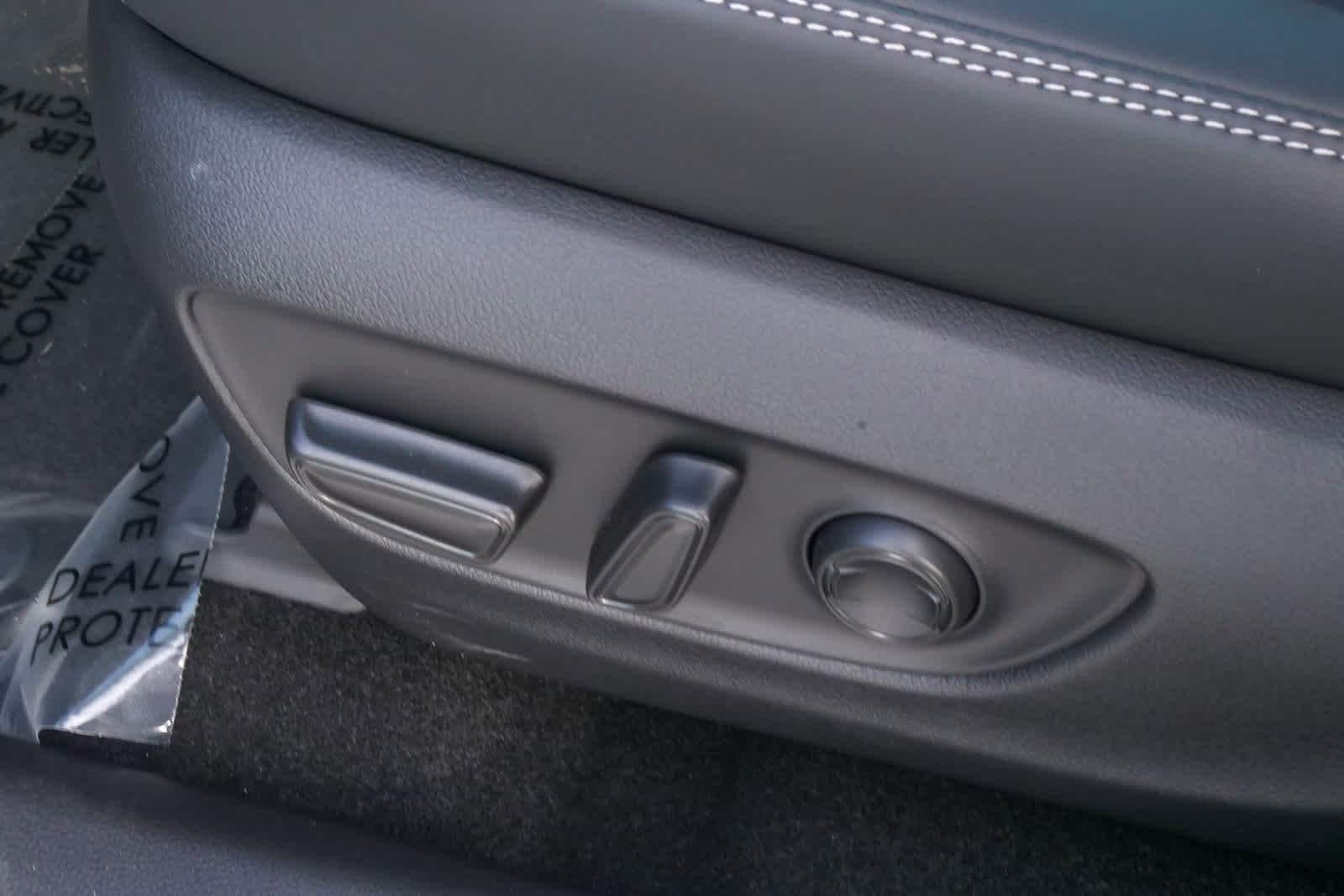 Thumbnail: 2025 Toyota RAV4 - 23