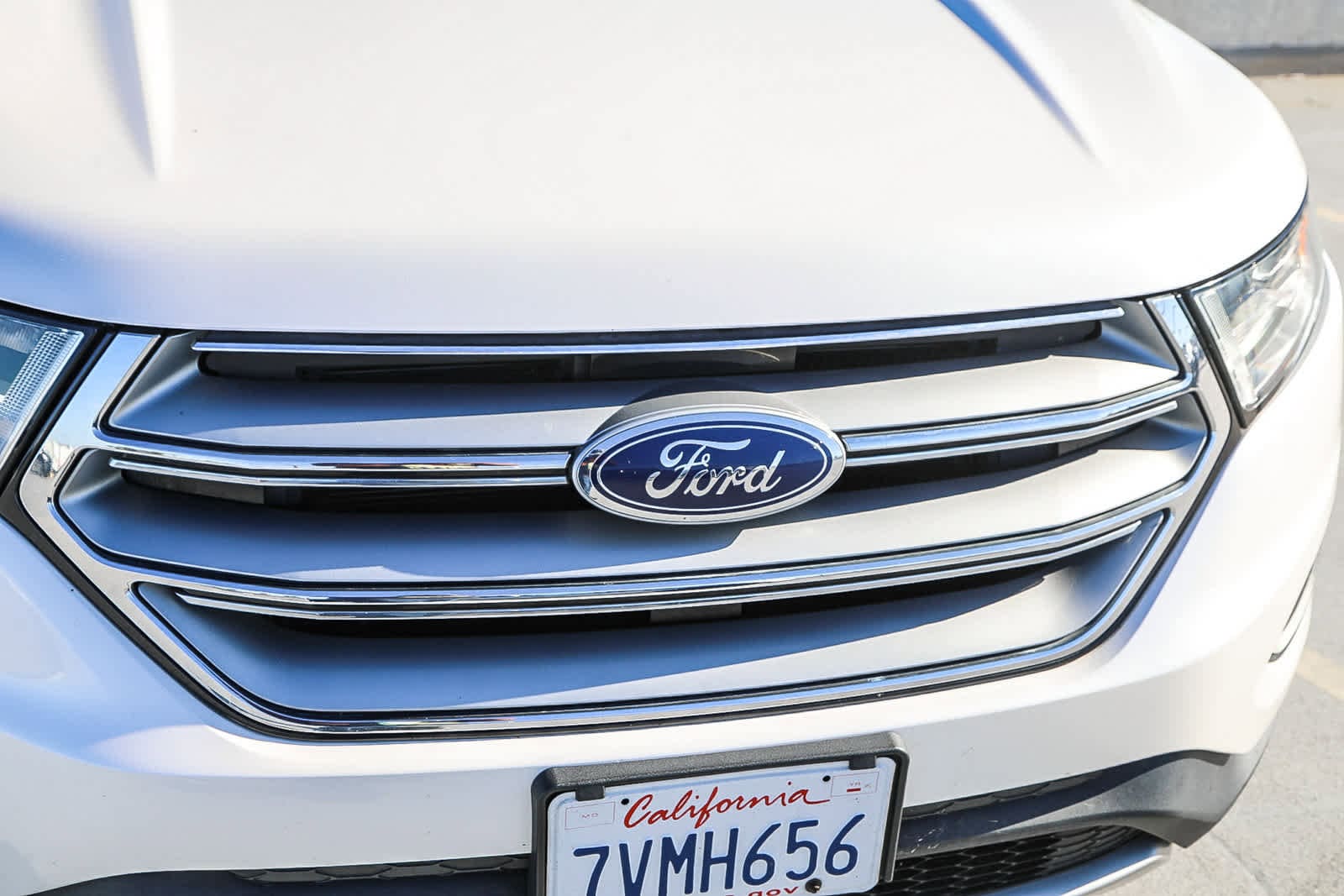 Thumbnail: 2016 Ford Edge - 16