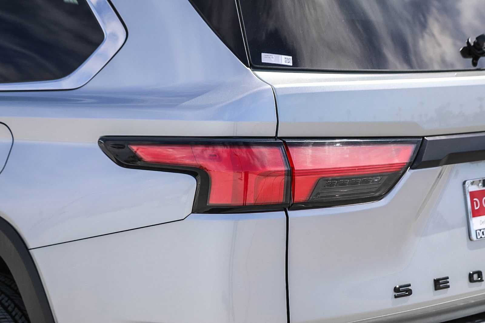 2025 Toyota Sequoia SR5 - Photo 10