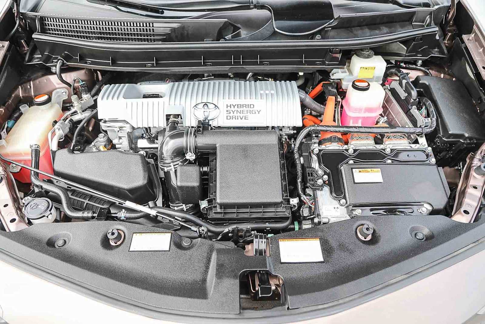 Thumbnail: 2015 Toyota Prius v - 26