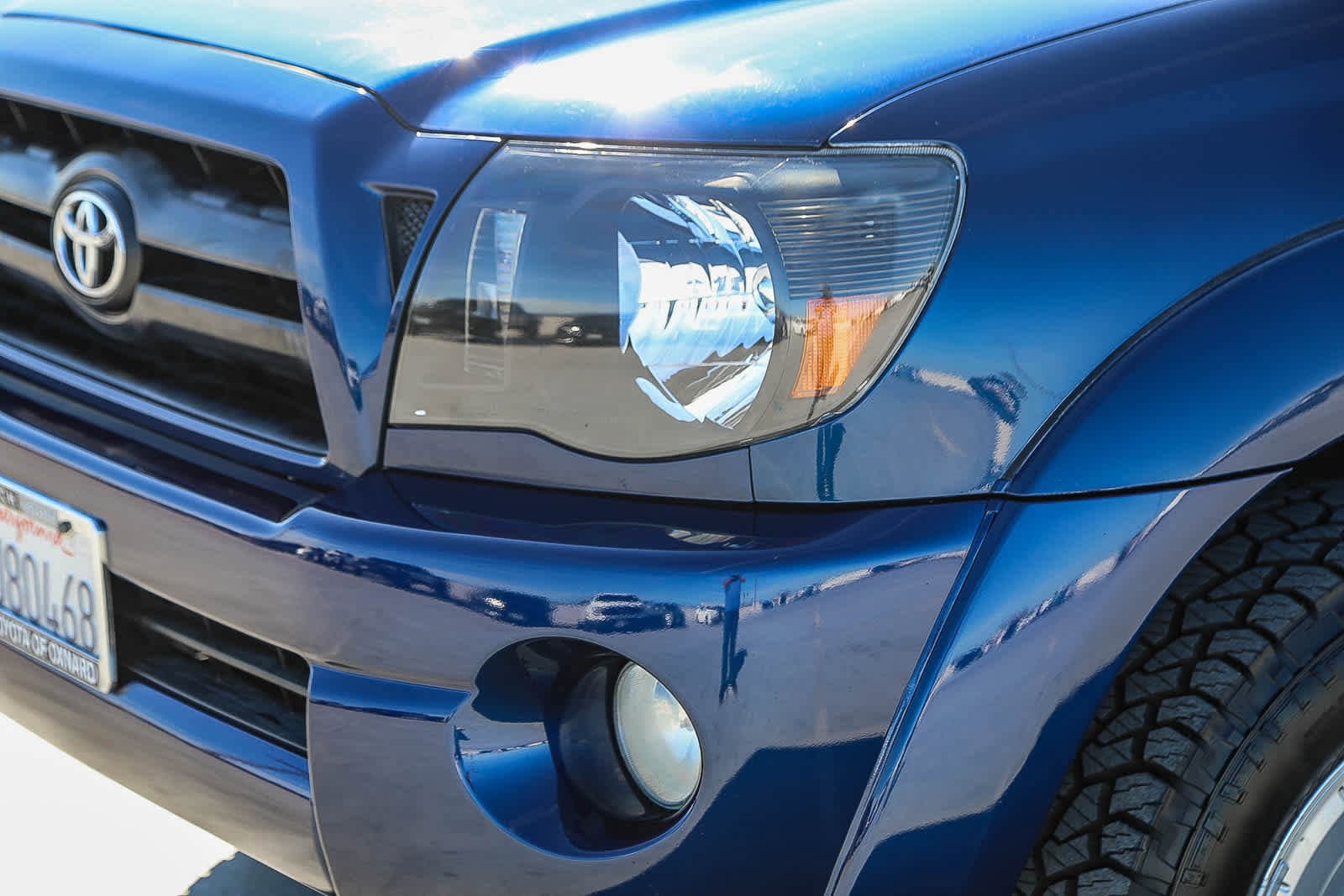 Thumbnail: 2005 Toyota Tacoma - 8