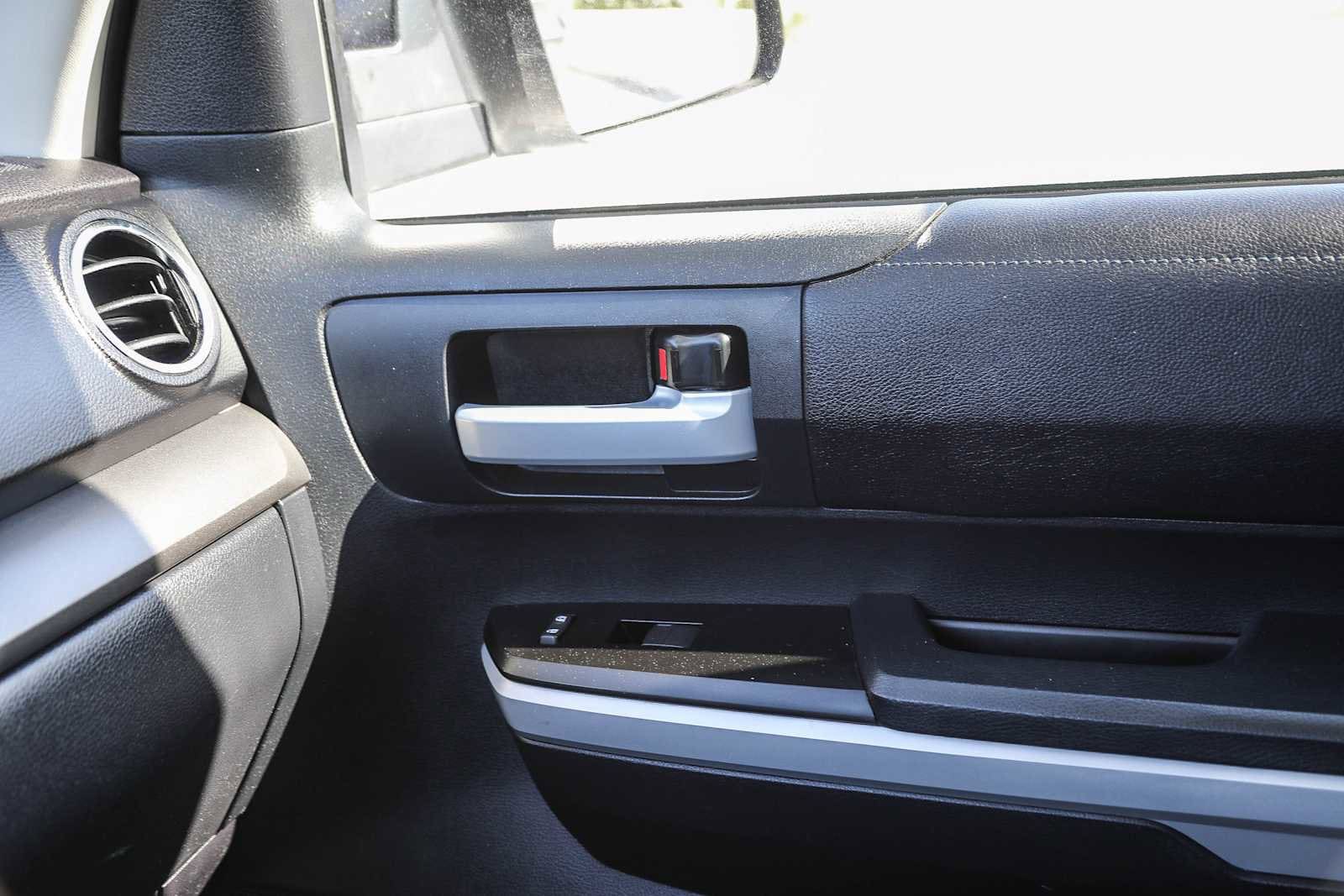 2021 Toyota Tundra SR5 19