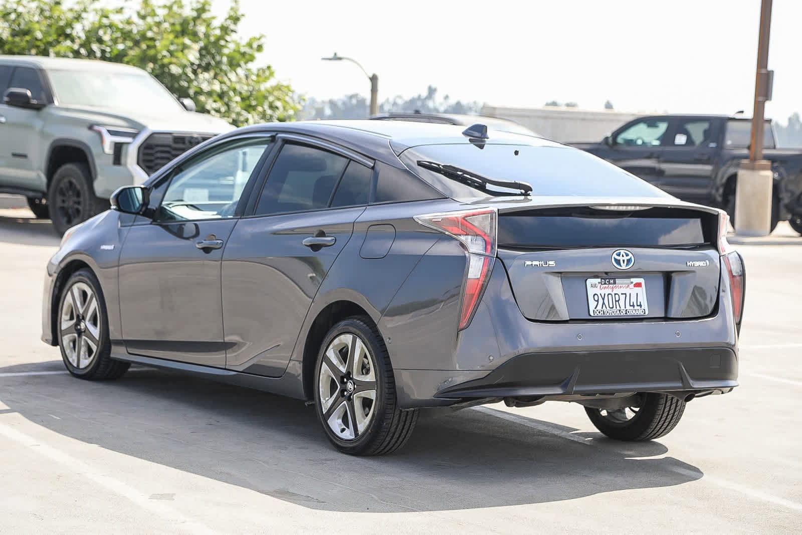 Thumbnail: 2016 Toyota Prius - 6