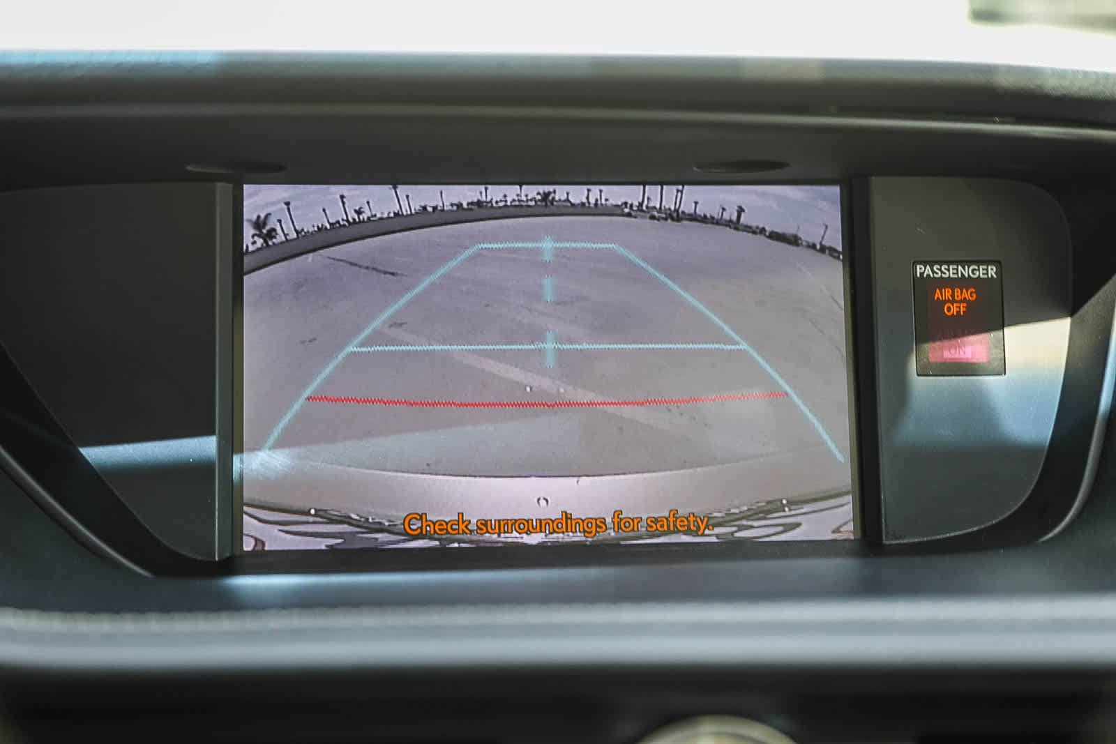 Thumbnail: 2013 Lexus ES - 23