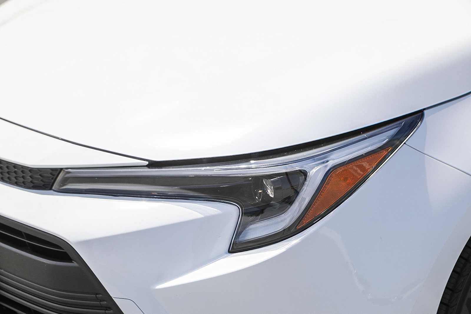 Thumbnail: 2026 Toyota Corolla - 8