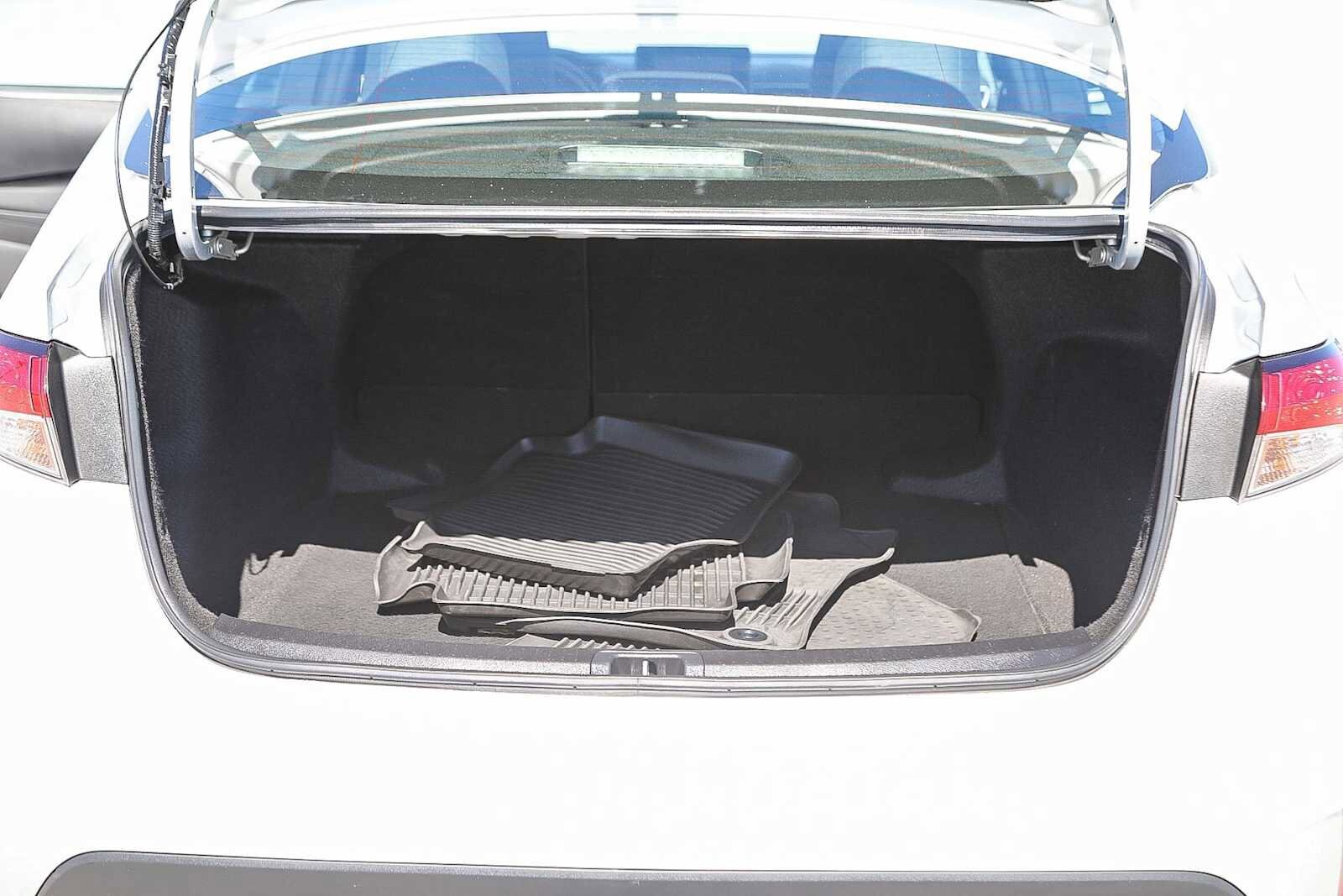 Thumbnail: 2024 Toyota Corolla - 25