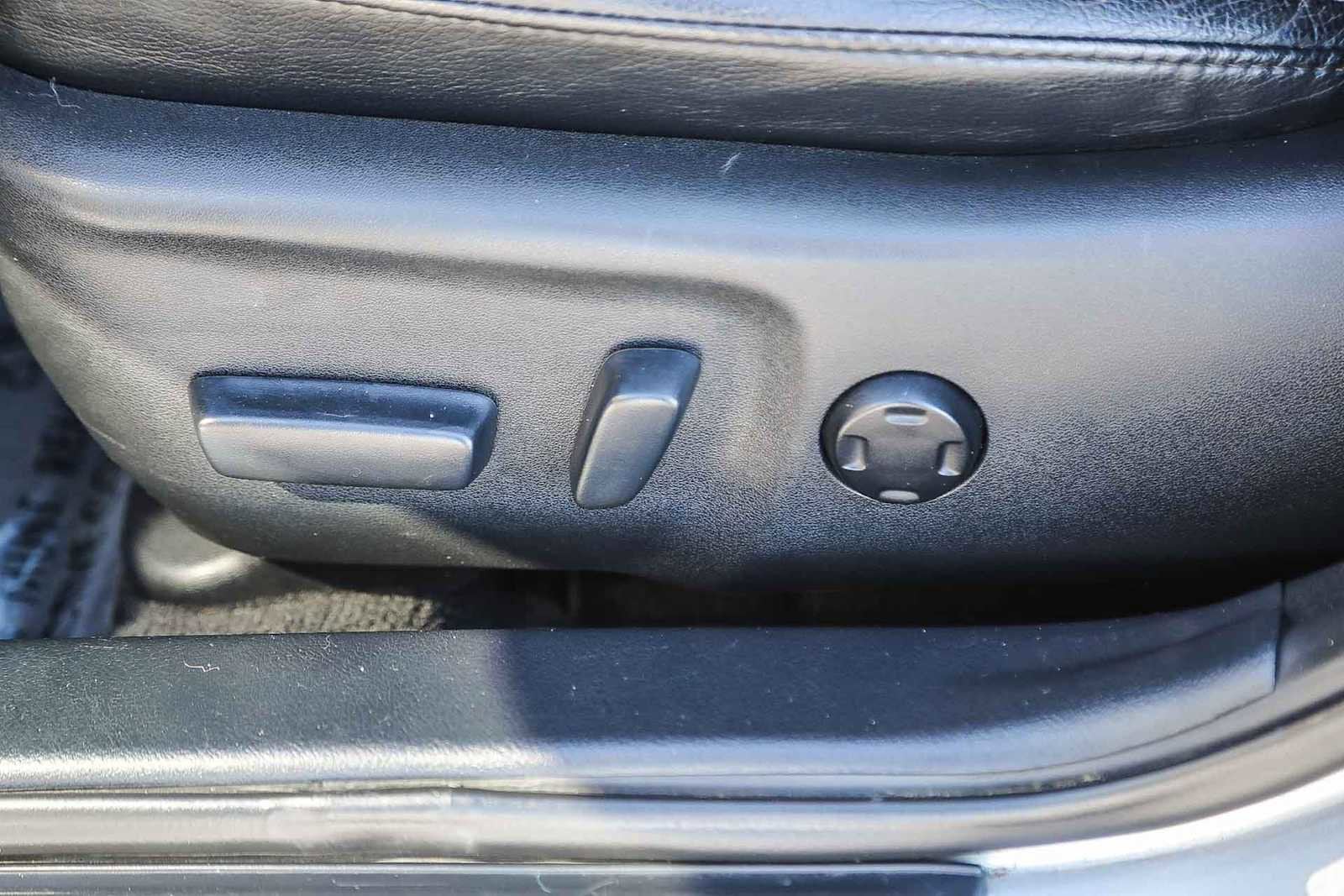 Thumbnail: 2015 Toyota Avalon - 19