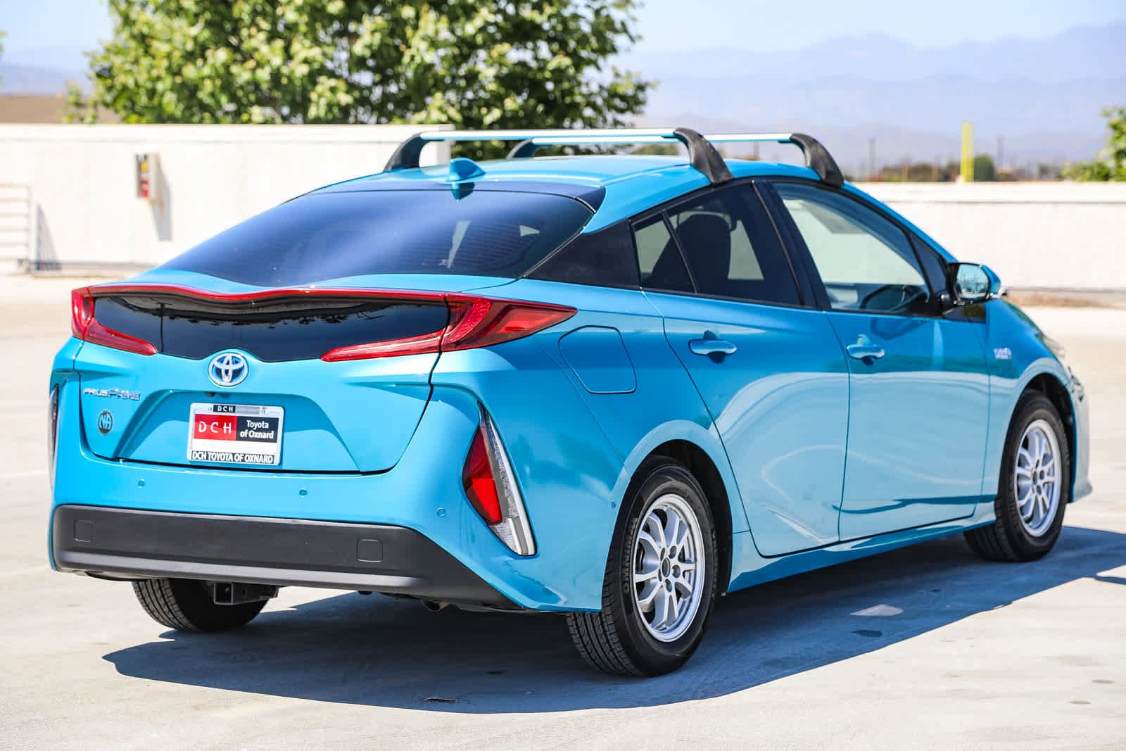Thumbnail: 2017 Toyota Prius Prime - 4