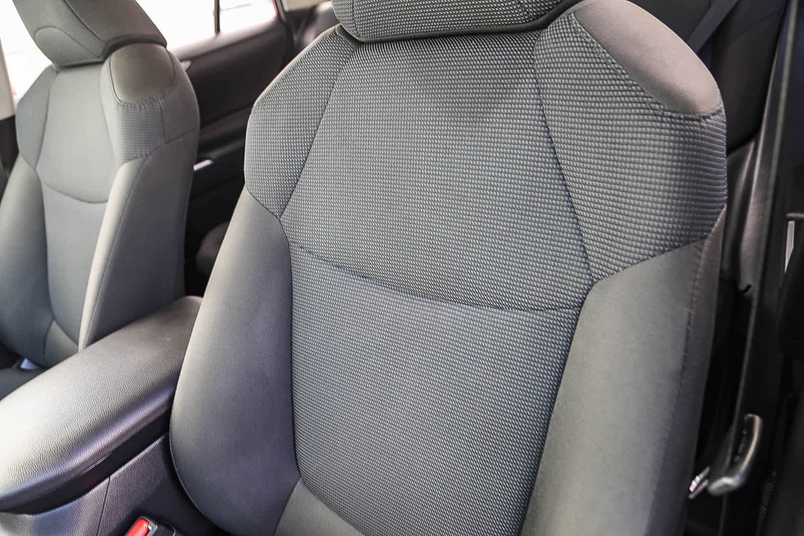 Thumbnail: 2024 Toyota RAV4 - 23